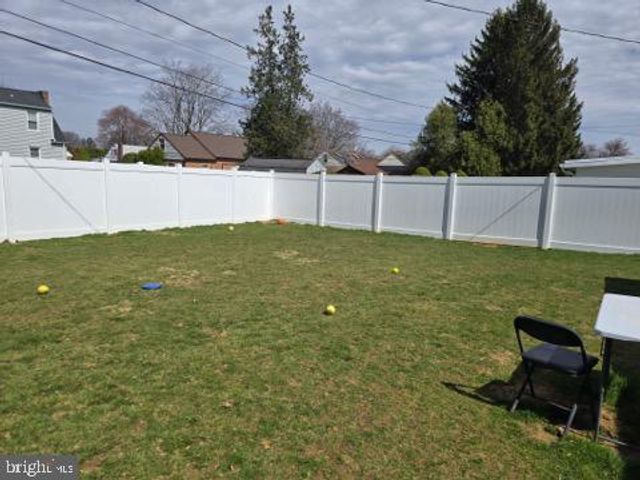 55 STANLEY AVE, Landisville, PA 17538