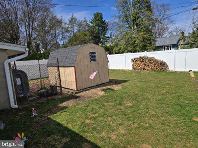 55 STANLEY AVE, Landisville, PA 17538