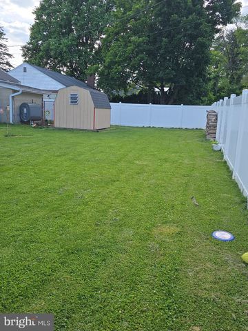 55 STANLEY AVE, Landisville, PA 17538