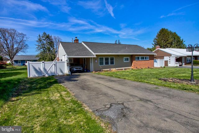 55 STANLEY AVE, Landisville, PA 17538