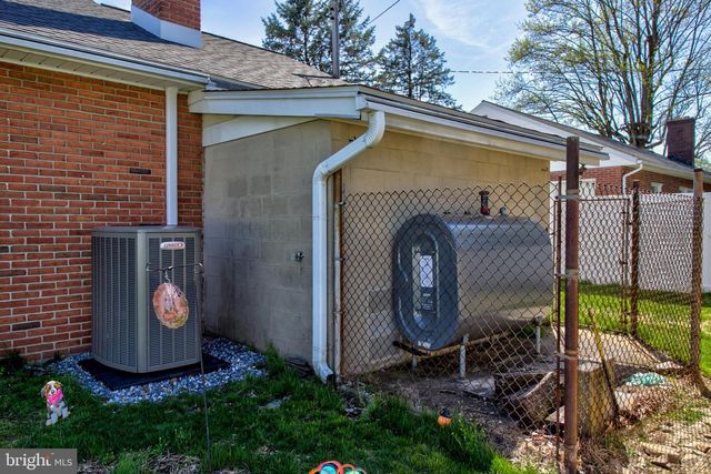 55 STANLEY AVE, Landisville, PA 17538