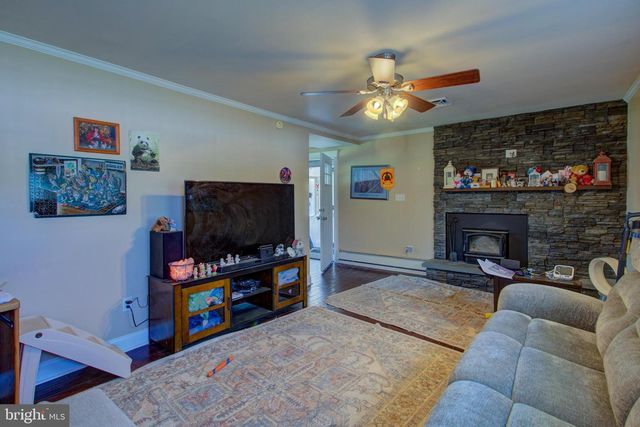 55 STANLEY AVE, Landisville, PA 17538