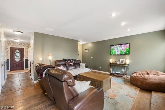 17 Frelinghuysen St, Belvidere Twp., NJ 07823