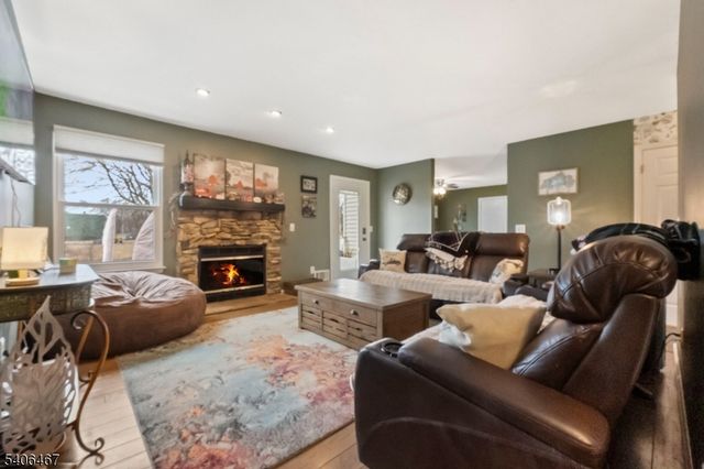 17 Frelinghuysen St, Belvidere Twp., NJ 07823