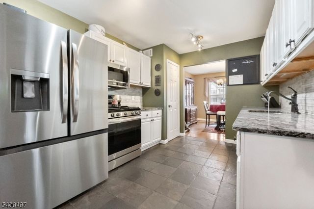 17 Frelinghuysen St, Belvidere Twp., NJ 07823