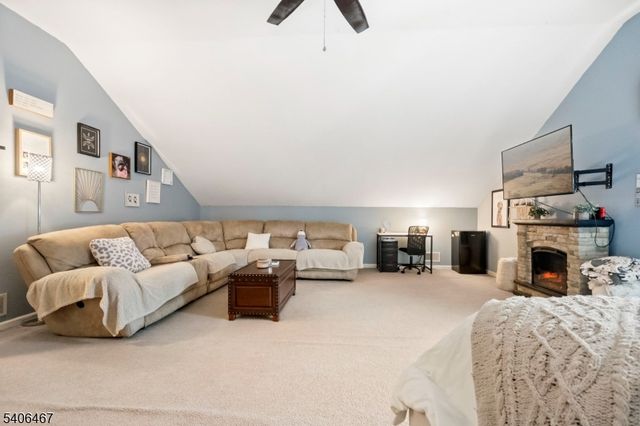 17 Frelinghuysen St, Belvidere Twp., NJ 07823