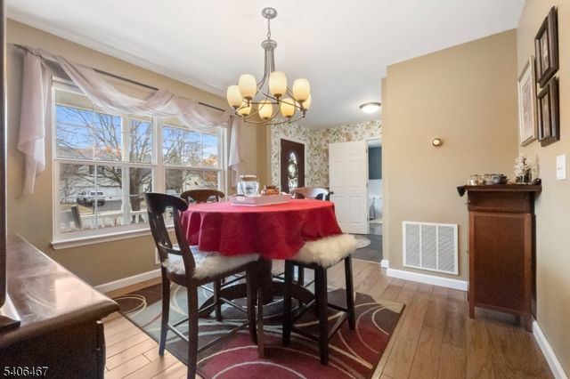 17 Frelinghuysen St, Belvidere Twp., NJ 07823