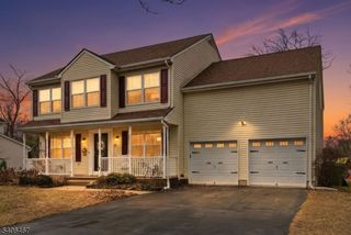 17 Frelinghuysen St, Belvidere Twp., NJ 07823