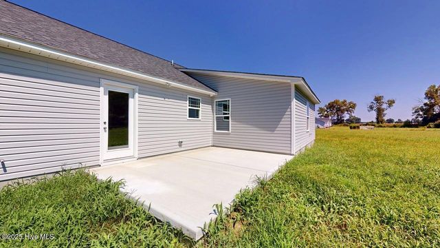 1364 St John Church Road, La Grange, NC 28551