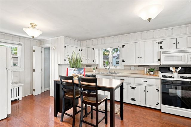 141 Rosemere Road, Pawtucket, RI 02861