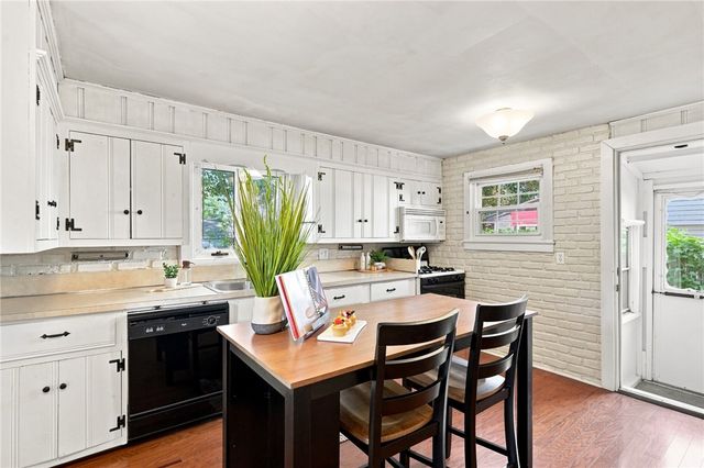 141 Rosemere Road, Pawtucket, RI 02861