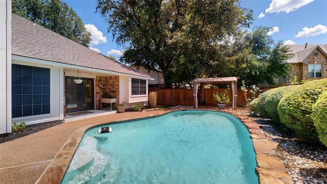 3321 Knob Oak Drive, Grapevine, TX 76051