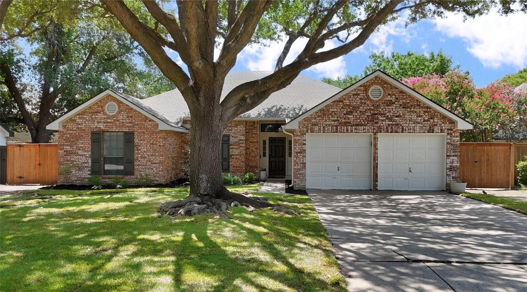 3321 Knob Oak Drive, Grapevine, TX 76051