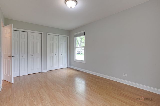 247 Sunset Court 247, Vernon Hills, IL 60061
