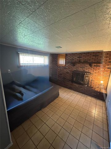 171 Shelter Road, Ronkonkoma, NY 11779