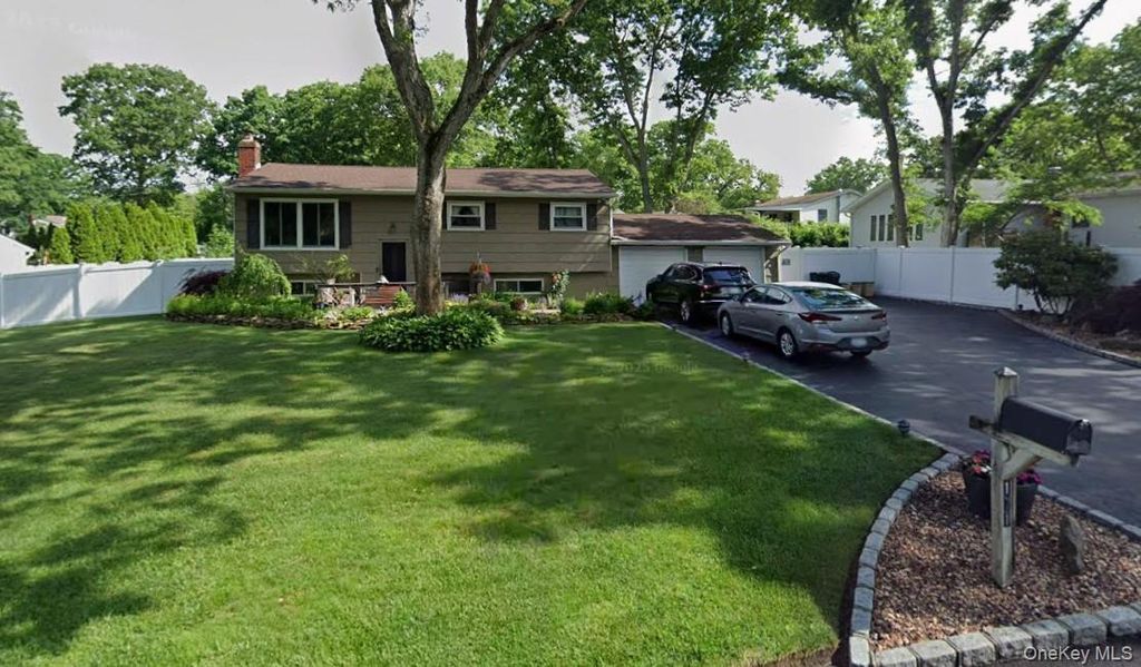 171 Shelter Road, Ronkonkoma, NY 11779