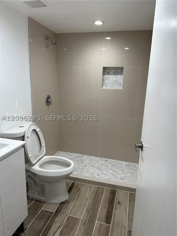 7020 NW 179th St 112, Hialeah, FL 33015