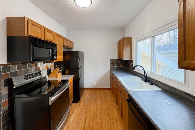 1407 Kenwood Avenue, Belding, MI 48809