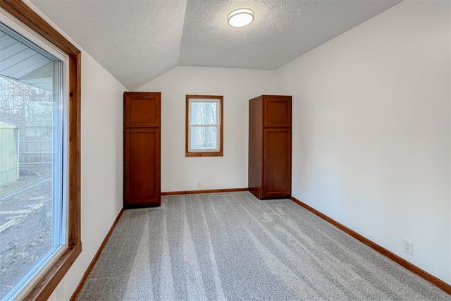 1407 Kenwood Avenue, Belding, MI 48809