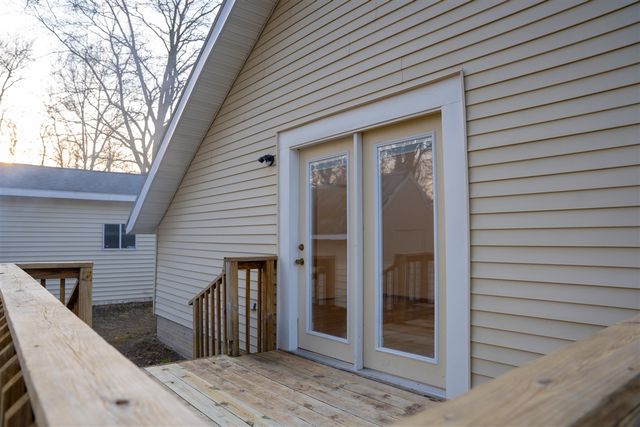 1407 Kenwood Avenue, Belding, MI 48809
