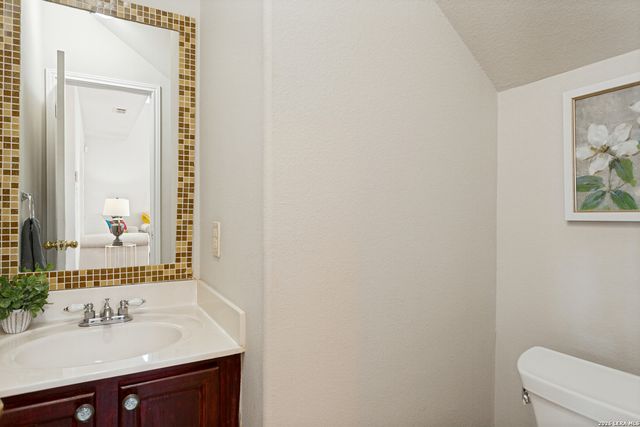 6702 MORNING SHADOW LN, San Antonio, TX 78256