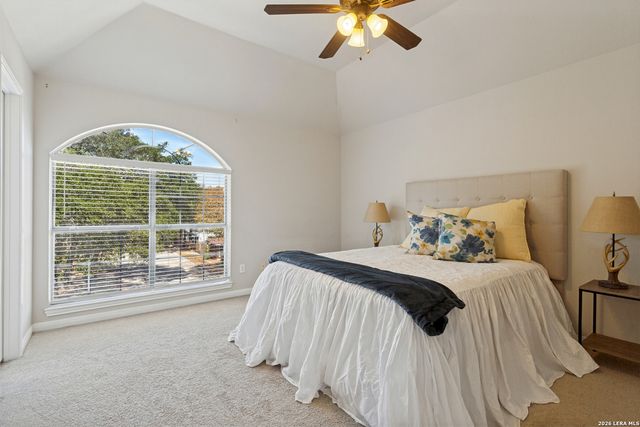 6702 MORNING SHADOW LN, San Antonio, TX 78256