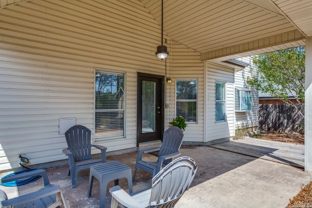 6702 MORNING SHADOW LN, San Antonio, TX 78256