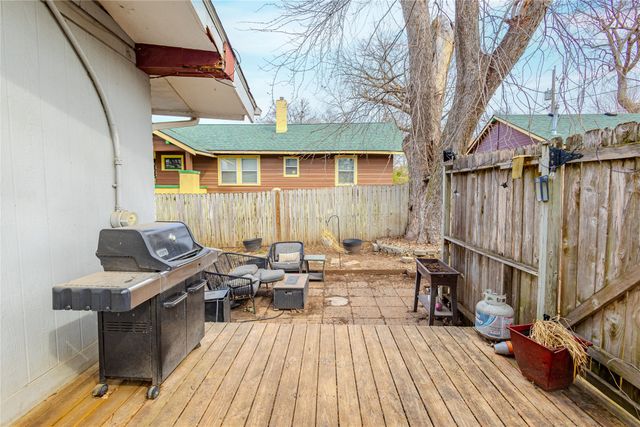 677 33rd Street, Des Moines, IA 50312