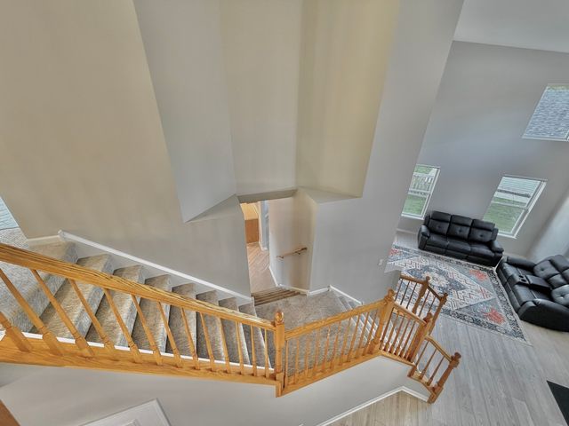 88 Hackney Lane, Lindenhurst, IL 60046