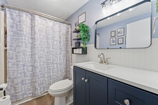 72 Plantation Drive 72, Agawam, MA 01001