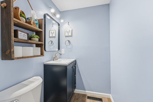 72 Plantation Drive 72, Agawam, MA 01001