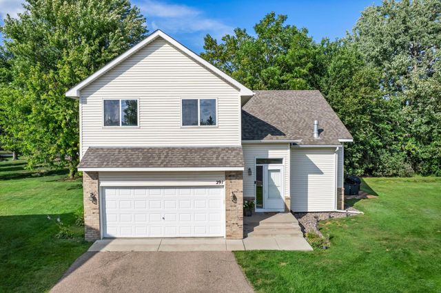 291 Appleblossom Lane E, Shakopee, MN 55379