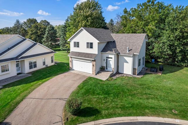 291 Appleblossom Lane E, Shakopee, MN 55379