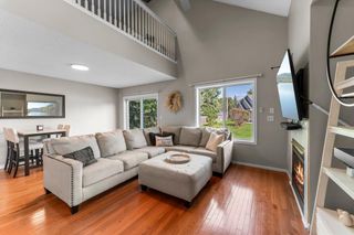 291 Appleblossom Lane E, Shakopee, MN 55379