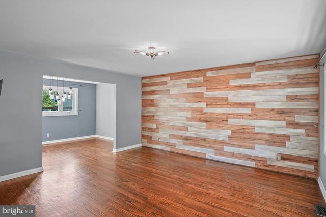 1529 PLEASANT DR, Cherry Hill, NJ 08003