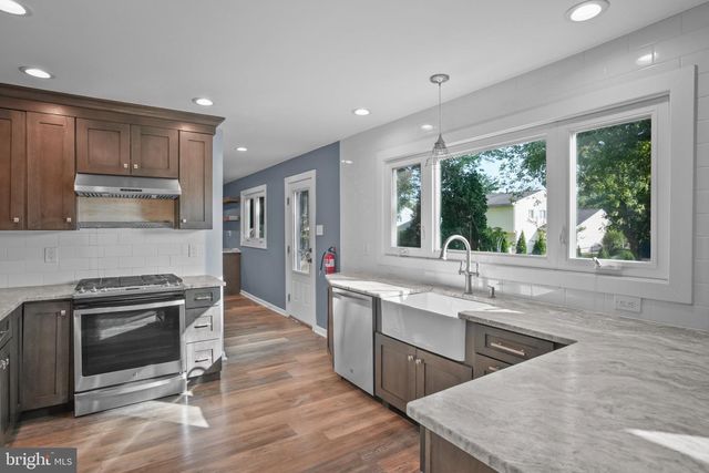 1529 PLEASANT DR, Cherry Hill, NJ 08003