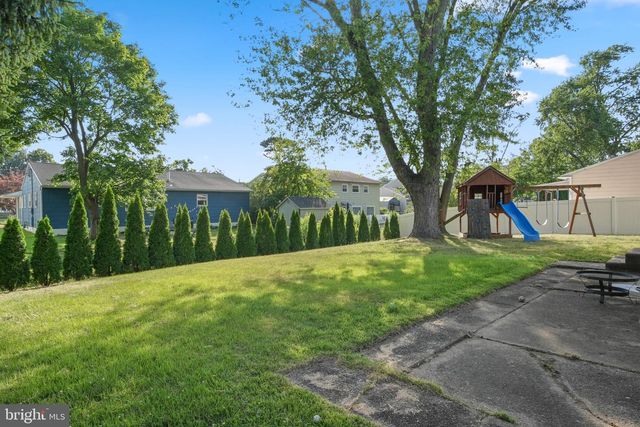 1529 PLEASANT DR, Cherry Hill, NJ 08003