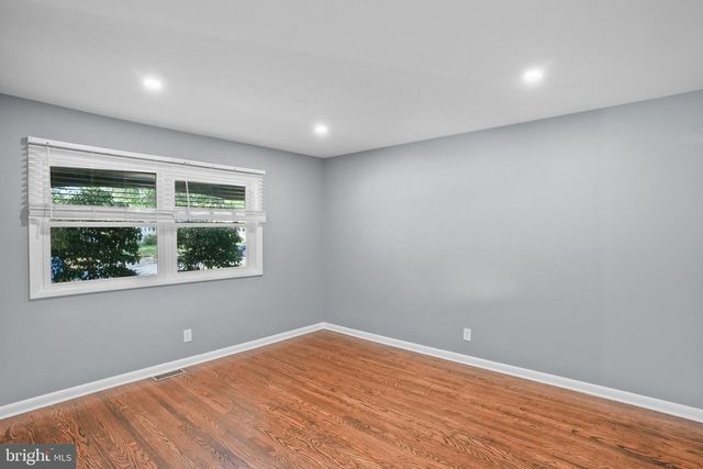 1529 PLEASANT DR, Cherry Hill, NJ 08003