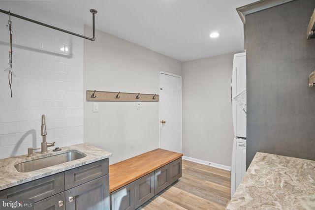1529 PLEASANT DR, Cherry Hill, NJ 08003