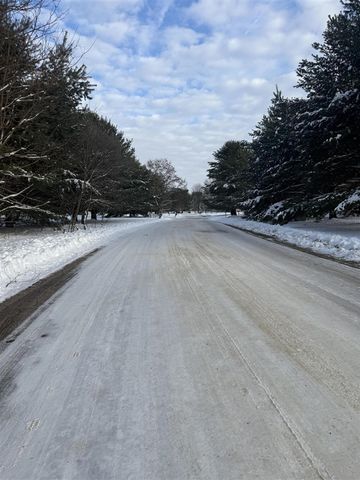 5940 Blue Jay Drive, Kalamazoo, MI 49009