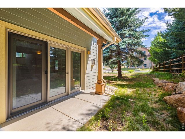 861 Crabapple Ln, Estes Park, CO 80517
