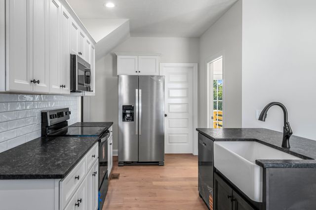 304 Lee Lane, Shelbyville, TN 37160