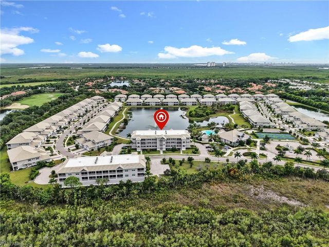 163 Indies DR E 202, Naples, FL 34114
