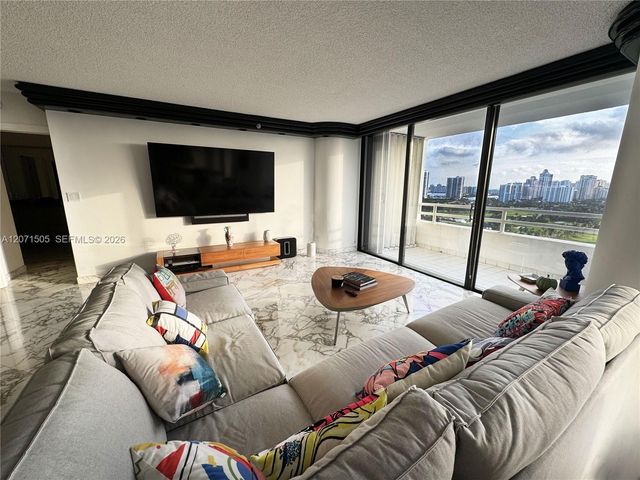 20355 NE 34th Court 2027, Aventura, FL 33180