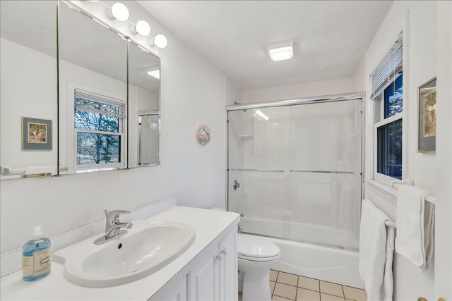 73 Ennsbrook Drive, East Falmouth, MA 02536