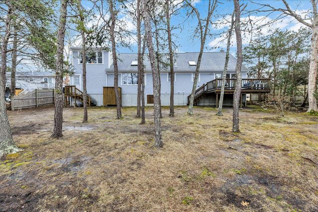 73 Ennsbrook Drive, East Falmouth, MA 02536