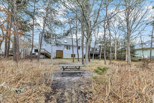 73 Ennsbrook Drive, East Falmouth, MA 02536