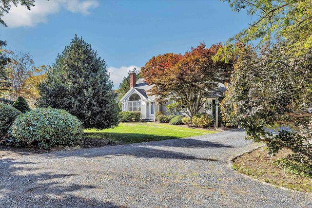 73 Ennsbrook Drive, East Falmouth, MA 02536
