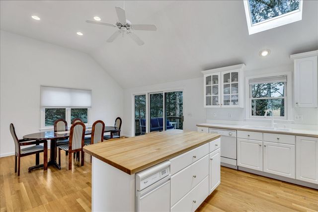 73 Ennsbrook Drive, East Falmouth, MA 02536