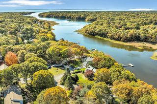 73 Ennsbrook Drive, East Falmouth, MA 02536